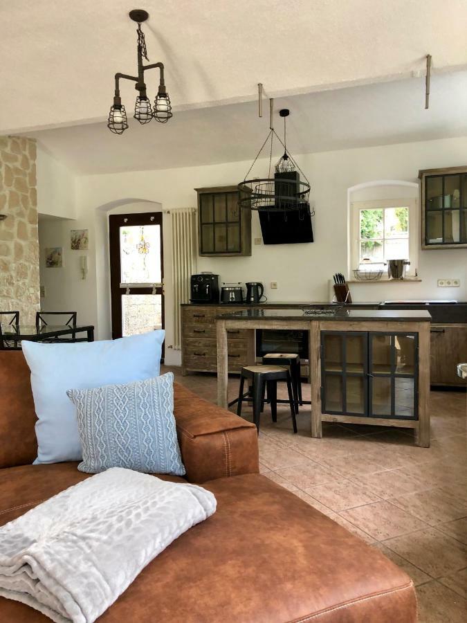 Ferienwohnung Am Wasser Villa Graf Von Pfeil Дрезден Экстерьер фото